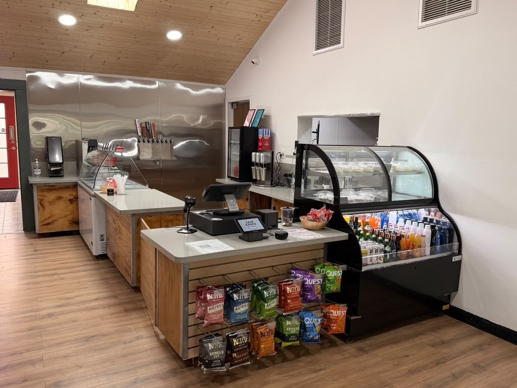 The grab-and-go counter: coffee, cold drinks and snacks